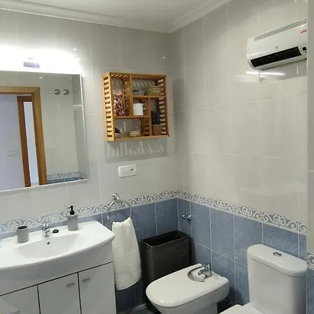 - Playa De Covas Ii アパート *